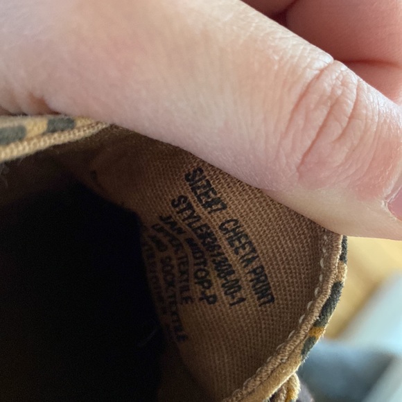 Cheetah shoes - Picture 3 of 4